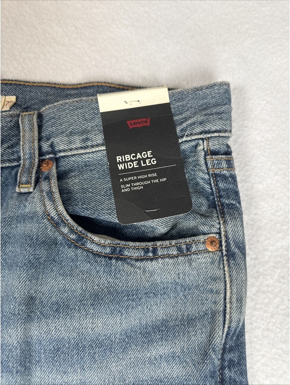 Levi's Women's Wide Leg Blue Jeans - Picture 4 of 14